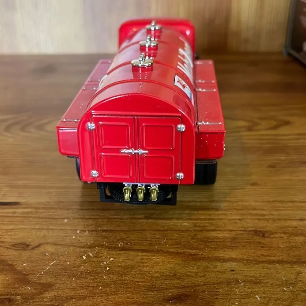 First Gear Diecast 1937 Chevrolet Oil Tanker Limited Edition 8.5”‎ long